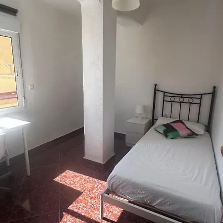 Acogedor Piso De 4 Apartment